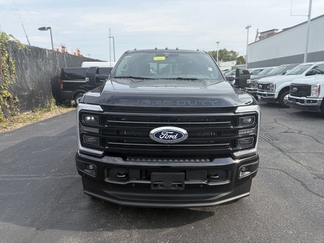 2027 Ford Super Duty F-350 SRW Platinum