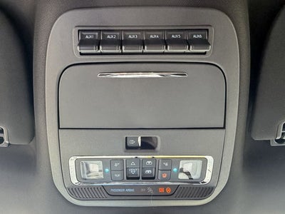 2027 Ford Super Duty F-350 SRW Platinum