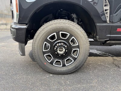 2027 Ford Super Duty F-350 SRW Platinum