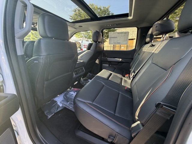 2026 Ford Super Duty F-450 DRW LARIAT