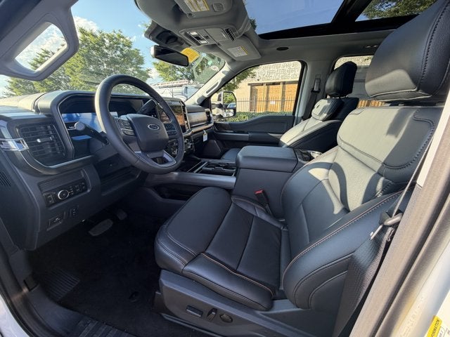2026 Ford Super Duty F-450 DRW LARIAT
