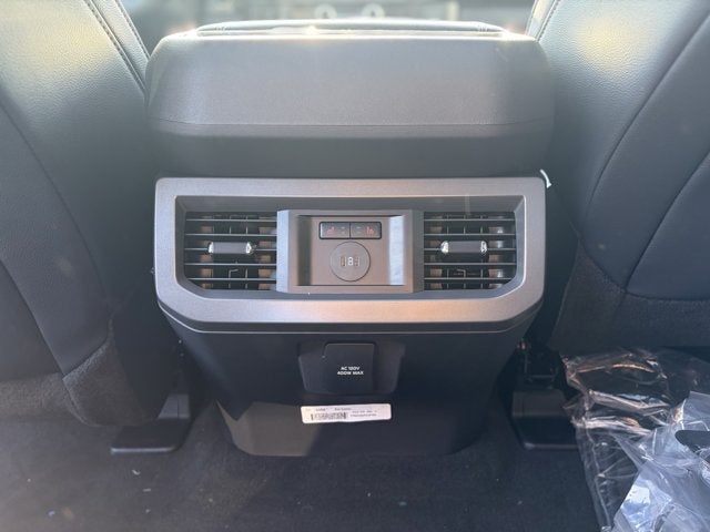 2026 Ford Super Duty F-450 DRW LARIAT