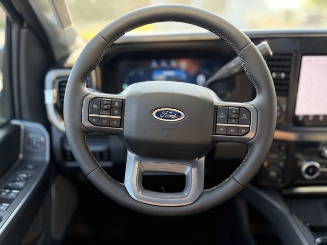 2026 Ford Super Duty F-450 DRW LARIAT