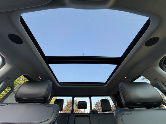 2026 Ford Super Duty F-450 DRW LARIAT