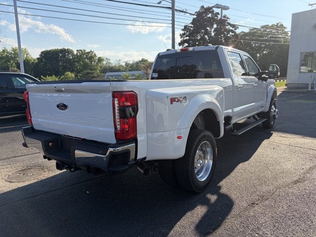 2026 Ford Super Duty F-450 DRW LARIAT