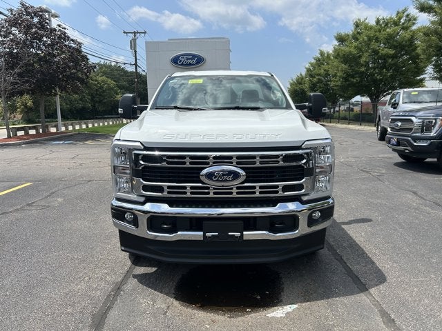 2025 Ford Super Duty F-350 SRW XLT