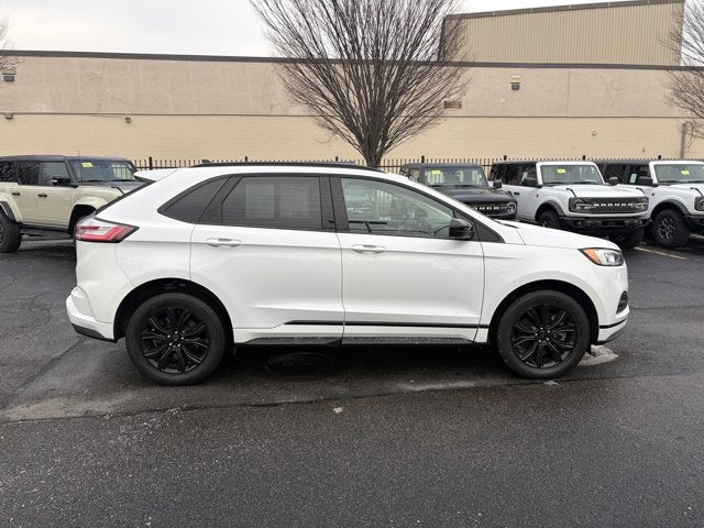 2023 Ford Edge SE