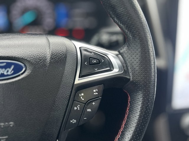 2022 Ford Edge ST Line