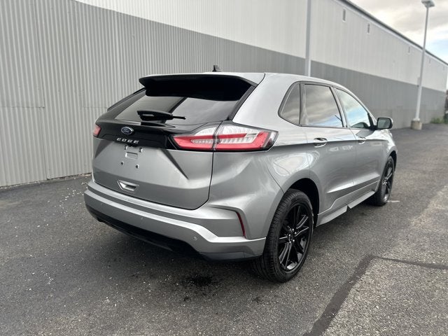 2022 Ford Edge ST Line