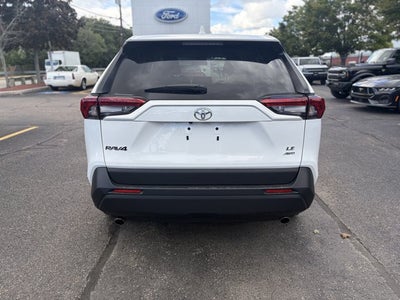 2025 Toyota RAV4 LE