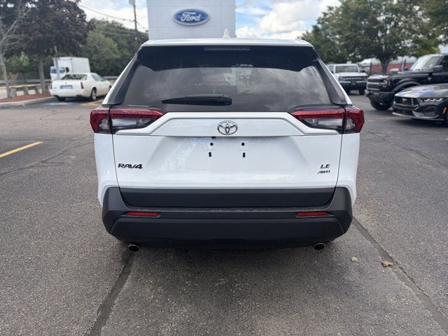 2025 Toyota RAV4 LE