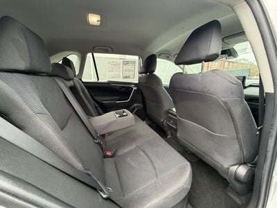 2022 Toyota RAV4 Hybrid LE