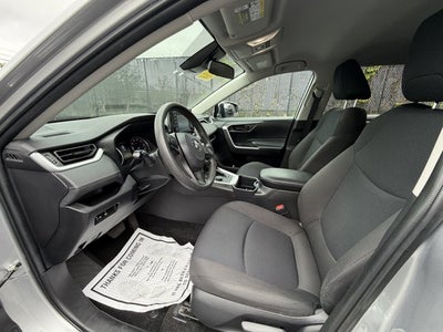 2022 Toyota RAV4 Hybrid LE