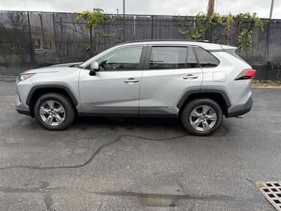 2022 Toyota RAV4 Hybrid LE