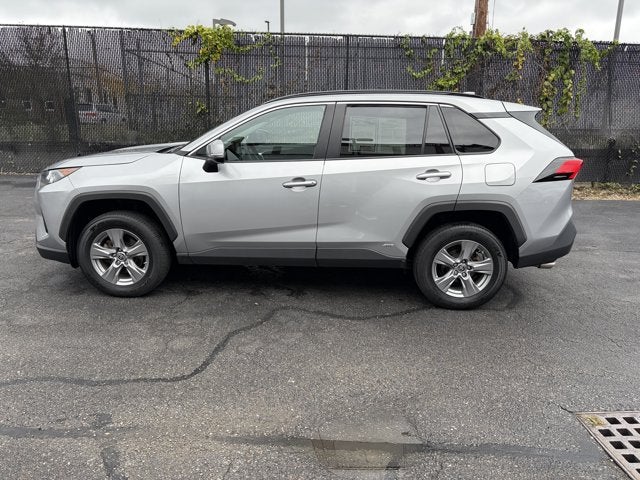 2022 Toyota RAV4 Hybrid LE